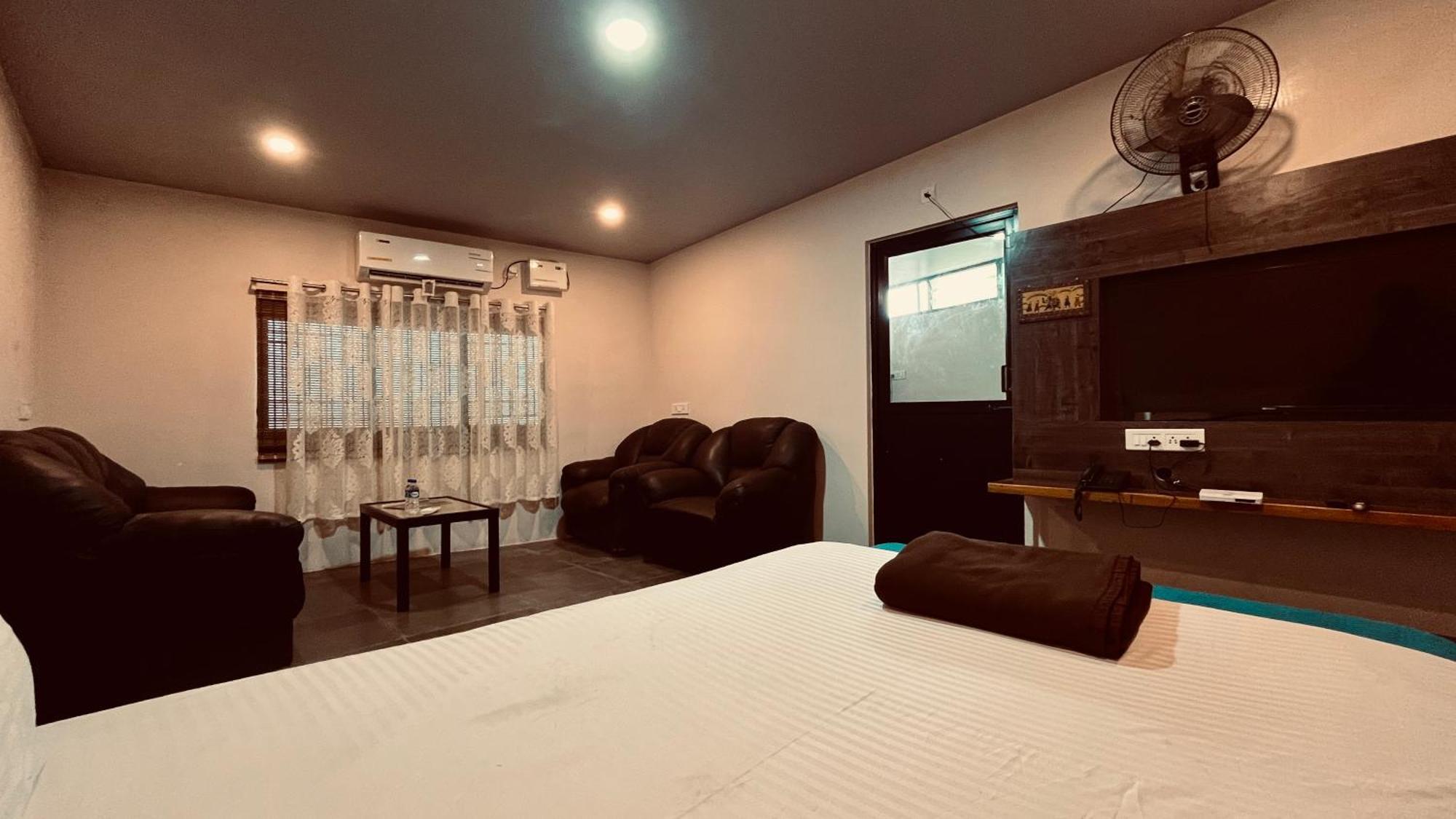Mermaid Island Beach Resorts Пондичерри Экстерьер фото
